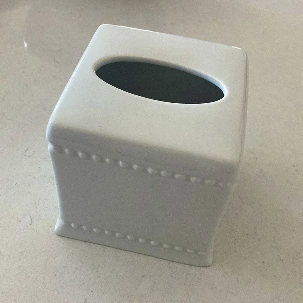 White Ceramic Beaded Tissue Box Cover Square Glossy Boutique Holder Vanity Decor